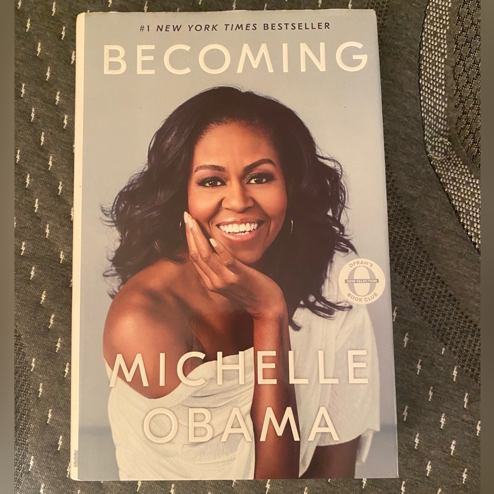 Becoming by Michelle Obama-Hardcover